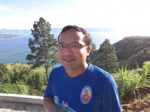 Traveling Berlibur Menikmati Keindahan Danau Toba Parapat