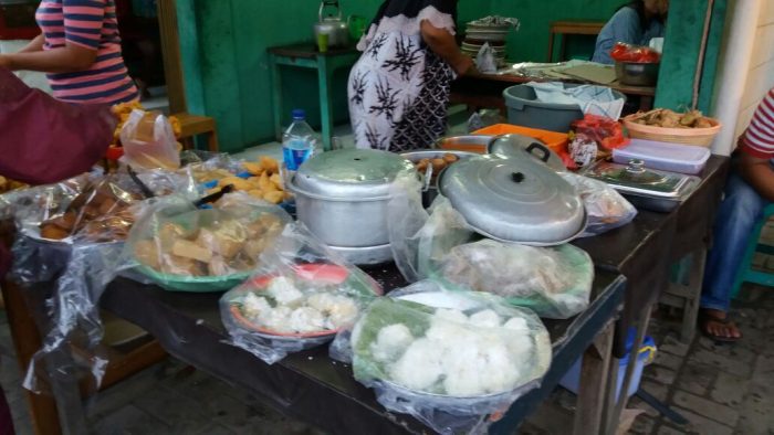 Nasi Uduk Paling Enak di Kota Tangerang