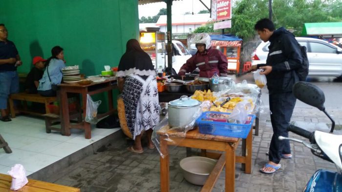 Nasi Uduk Paling Enak di Kota Tangerang