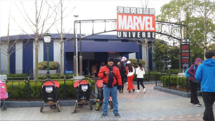 Wisata ke shanghai disneyland