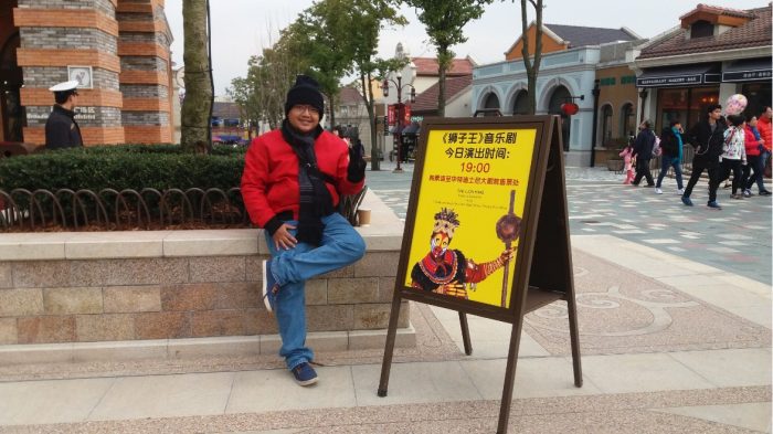 wisata ke shanghai disneyland