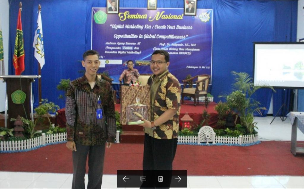 Pakar E-commerce Terbaik Indonesia