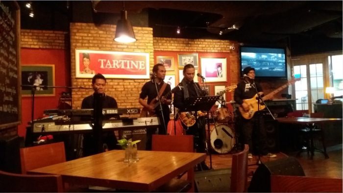 Live Music di Tartine Restoran FX Sudirman