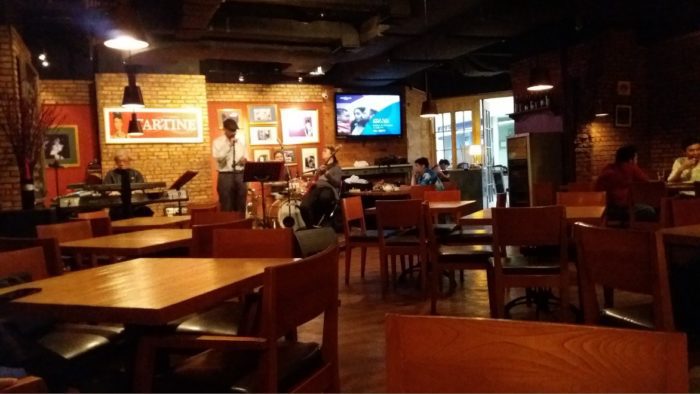 Tartine Live Music FX Sudirman