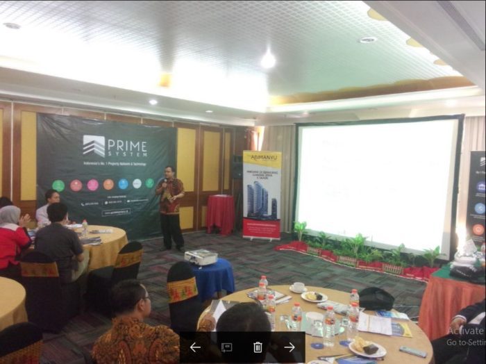 Pembicara Sosial Media Untuk Perusahaan Andreas Agung