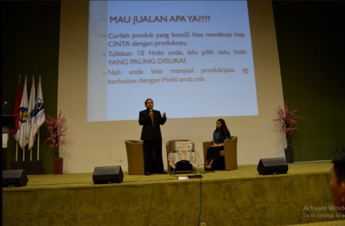 Dosen Sosial Media Untuk Perusahaan Andreas Agung