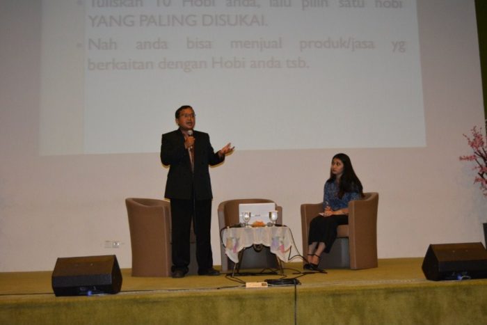 Pembicara FB Ads Untuk Perusahaan Andreas Agung