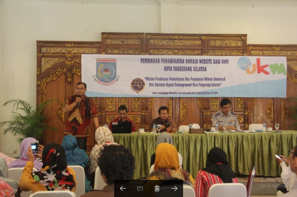Dosen Digital Marketing Untuk Perusahaan Andreas Agung