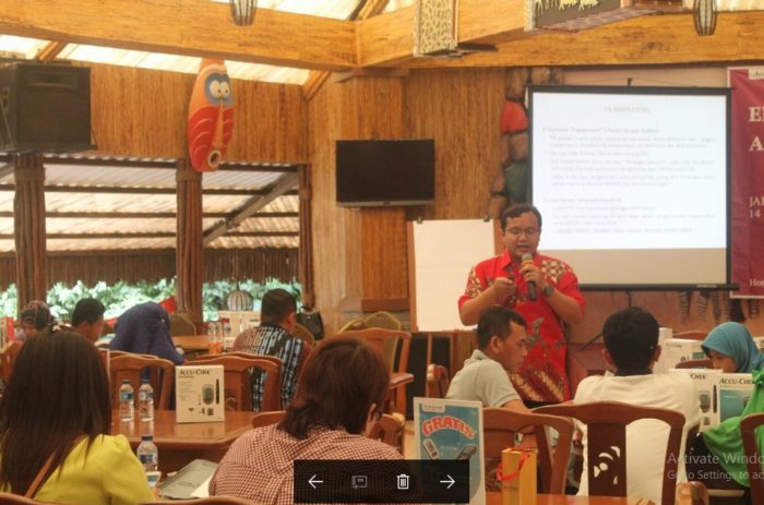Dosen Internet Marketing Untuk Perusahaan Andreas Agung