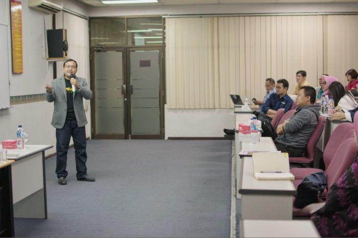 Pembicara Online Marketing