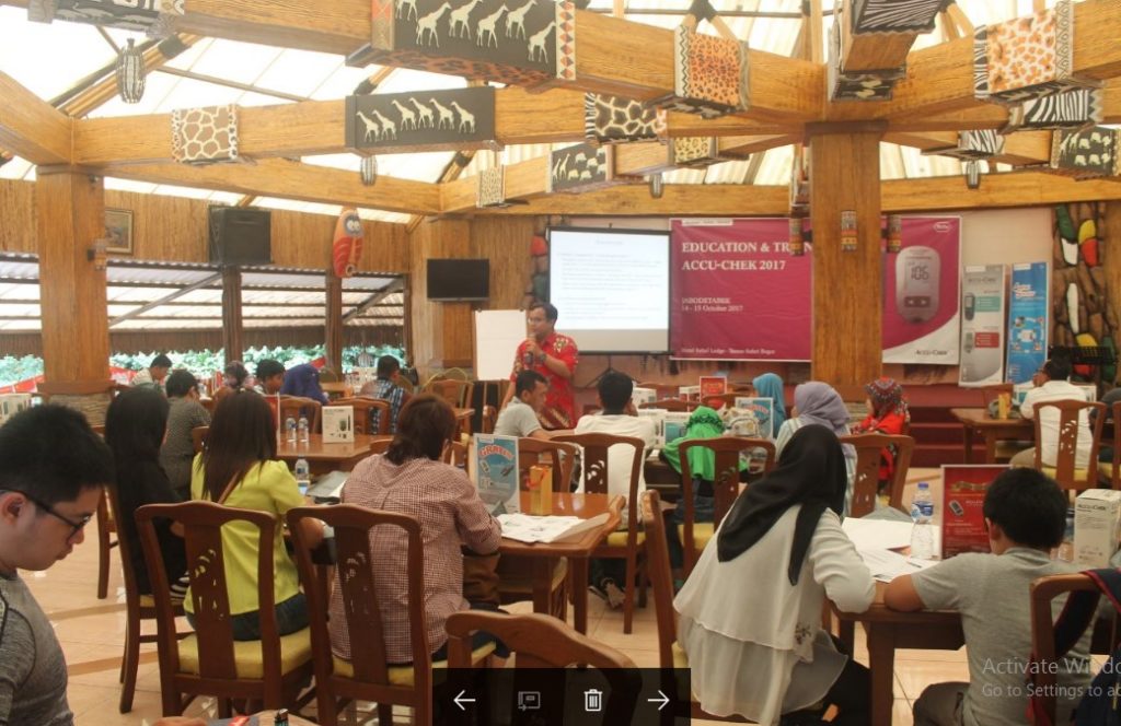 Pembicara Sosmed Marketing Terbaik Indonesia