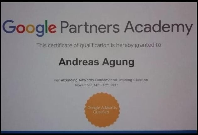 Dosen Sosmed Marketing Terbaik Indonesia