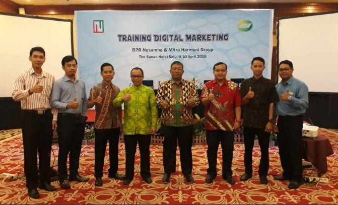 Seminar Online Marketing Terlengkap Bersama Andreas Agung