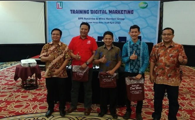 Seminar Marketing Online Terbaik Bersama Andreas Agung