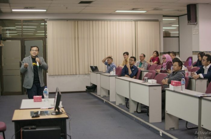 Pembicara Seminar Kewirausahaan Andreas Agung