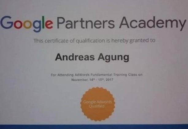 Berapa Honor Pembicara Seminar Andreas Agung