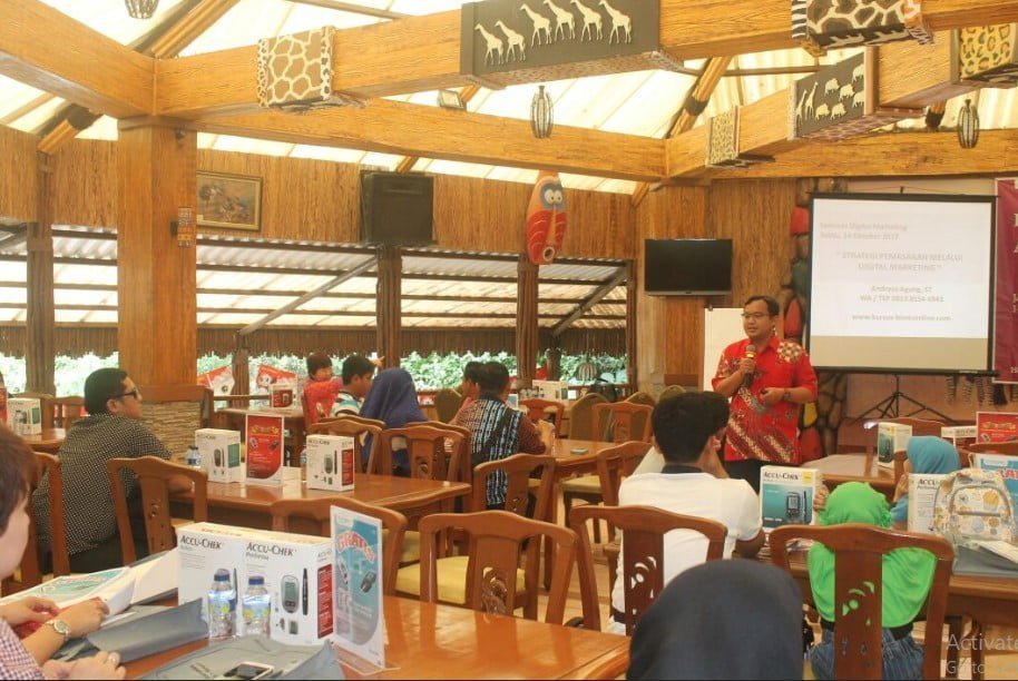 Ahli Pemasaran Online Terbaik Indonesia