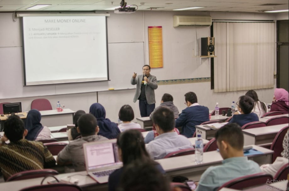 Pakar Facebook Marketing Terbaik Indonesia