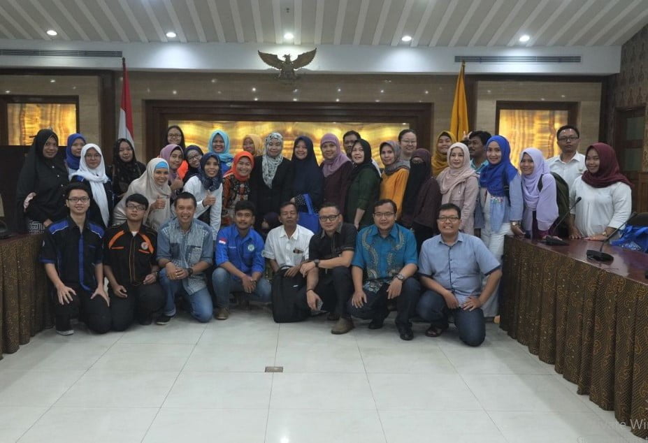 Pakar Sosial Media Indonesia Terbaik