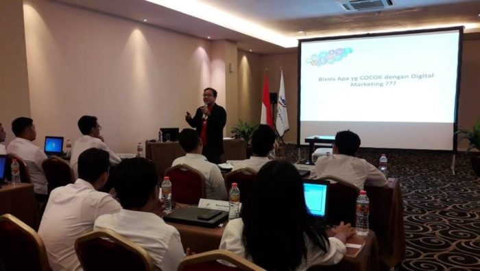 training digital marketing asuransi