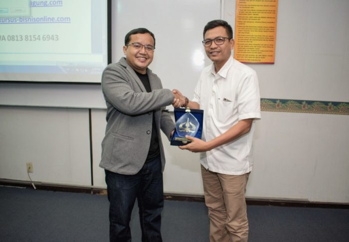 Pembicara Internet Marketing Terbaik Untuk PNS