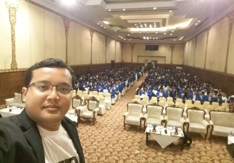 Pembicara Internet Marketing Terfavorit di Makassar