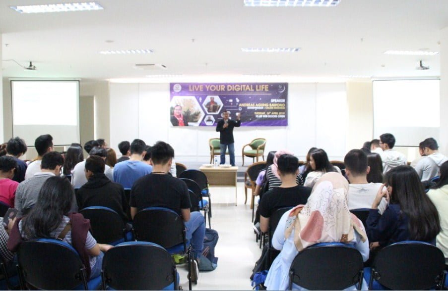 Siapakah Internet Marketer Terbaik di Indonesia