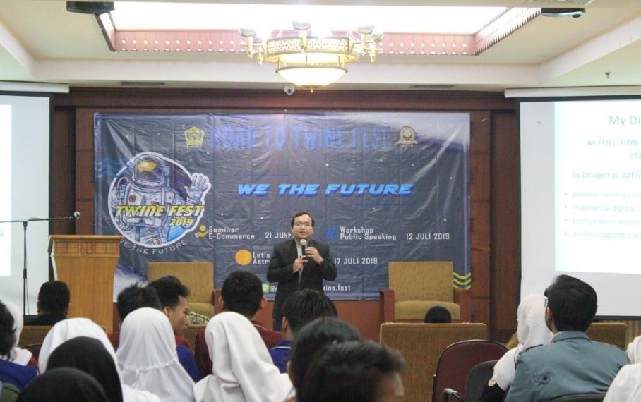 Pembicara Kewirausahaan Digital Terbaik Indonesia