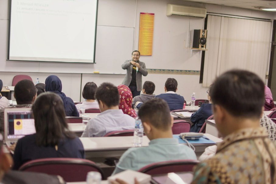 Pembicara Seminar Kewirausahaan Terbaik di Malang