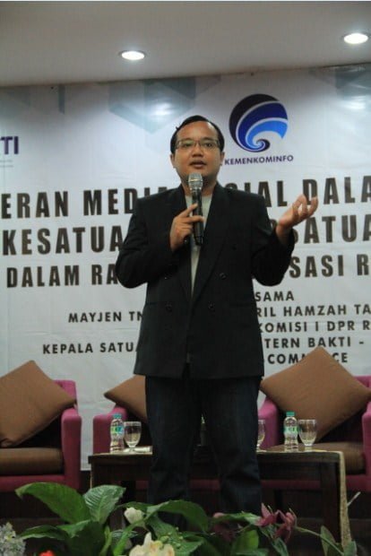 Pakar Sosial Media Indonesia Terbaik