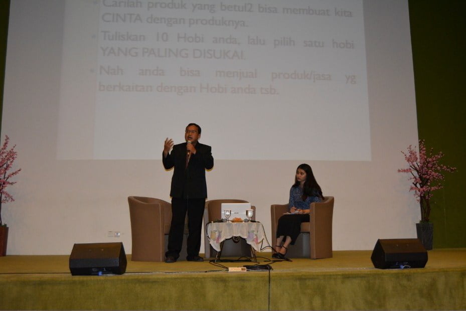 Pembicara E-Commerce Bisnis Online Universitas Mercu Buana UMB