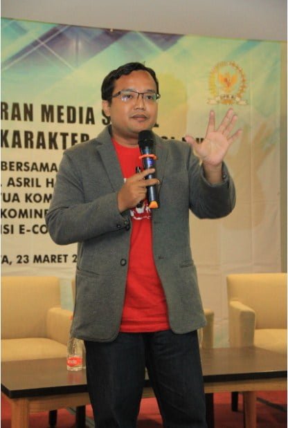Praktisi Internet Marketing Untuk Perusahaan Andreas Agung