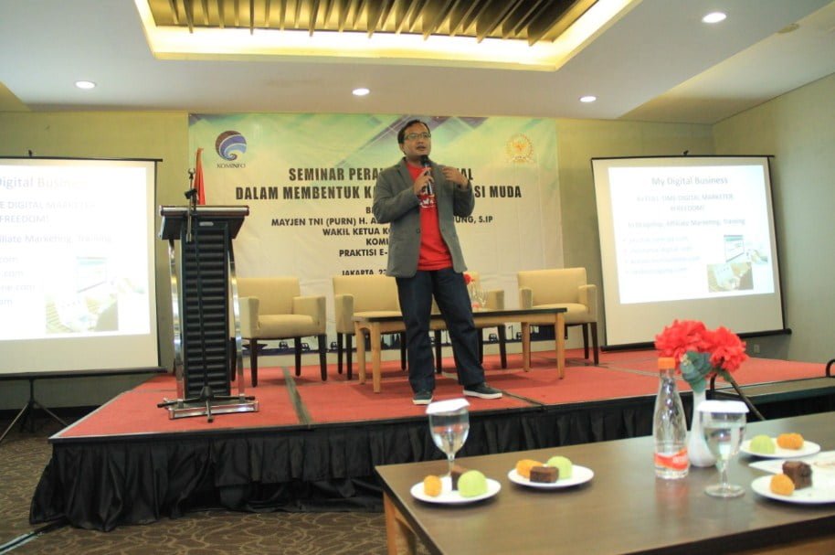 Penerapan Whatsapp Marketing Sebagai Strategi Pemasaran Online