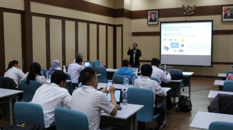 Tarif Pembicara Seminar Online Terbaik di Indonesia