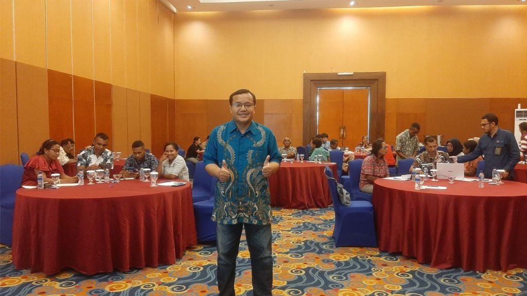 Trainer Pelatihan Marketplace Shopee di Ambon, Maluku, Acara dari KLHK