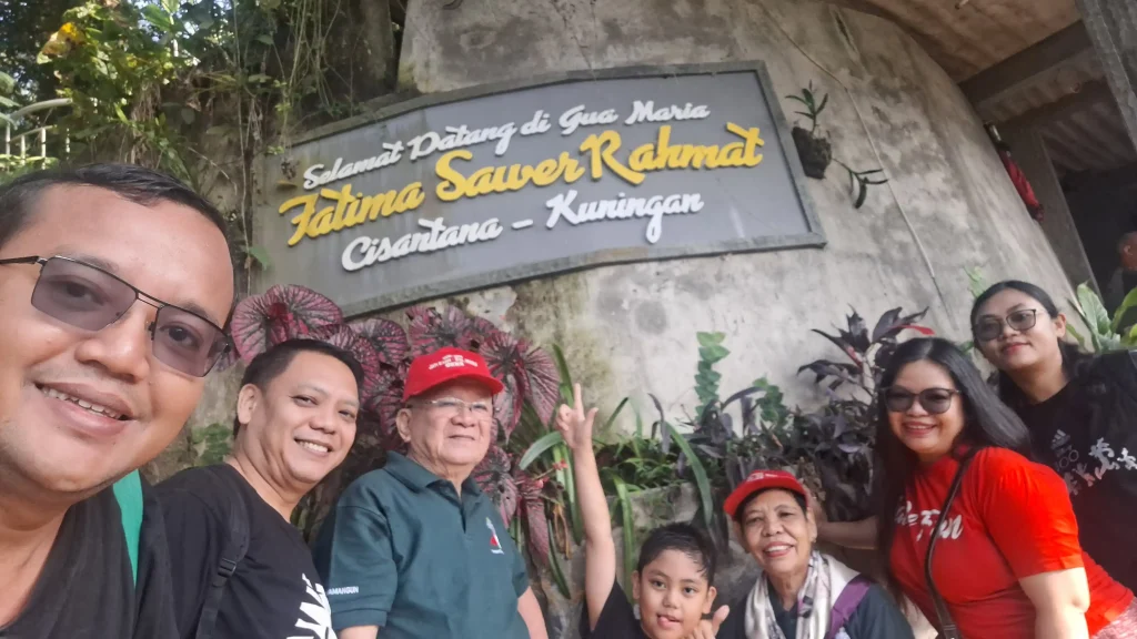 Gua Maria Sawer Rahmat, Cisantana, Kuningan, Wisata Rohani Favorit di Jawa Barat